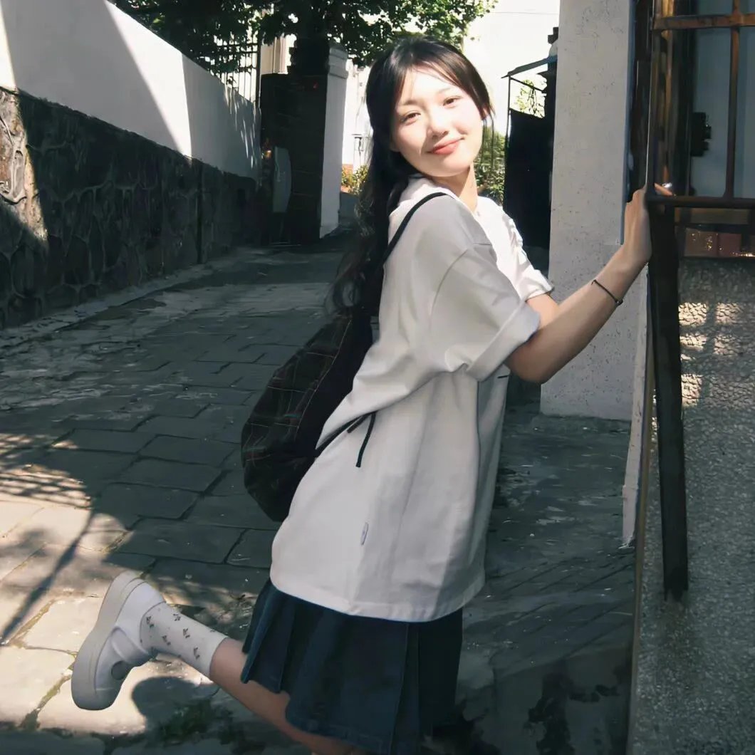 美娜,又换了头像?